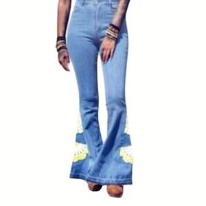 NWT CHRYSANTHEMUM Women’s Boho Crochet Trim Bell Bottom Jeans large